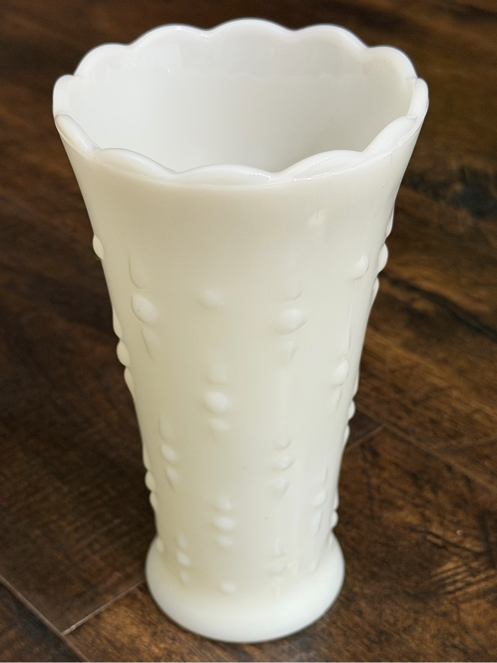 Vintage Milk Glass vase Anchor Hocking